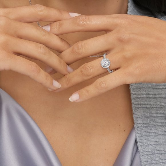 Diamond Ring Brilliant Halo Cut 2 ct. CZ Engagement Band Synthetic NWT SZ 10 - Picture 4 of 13